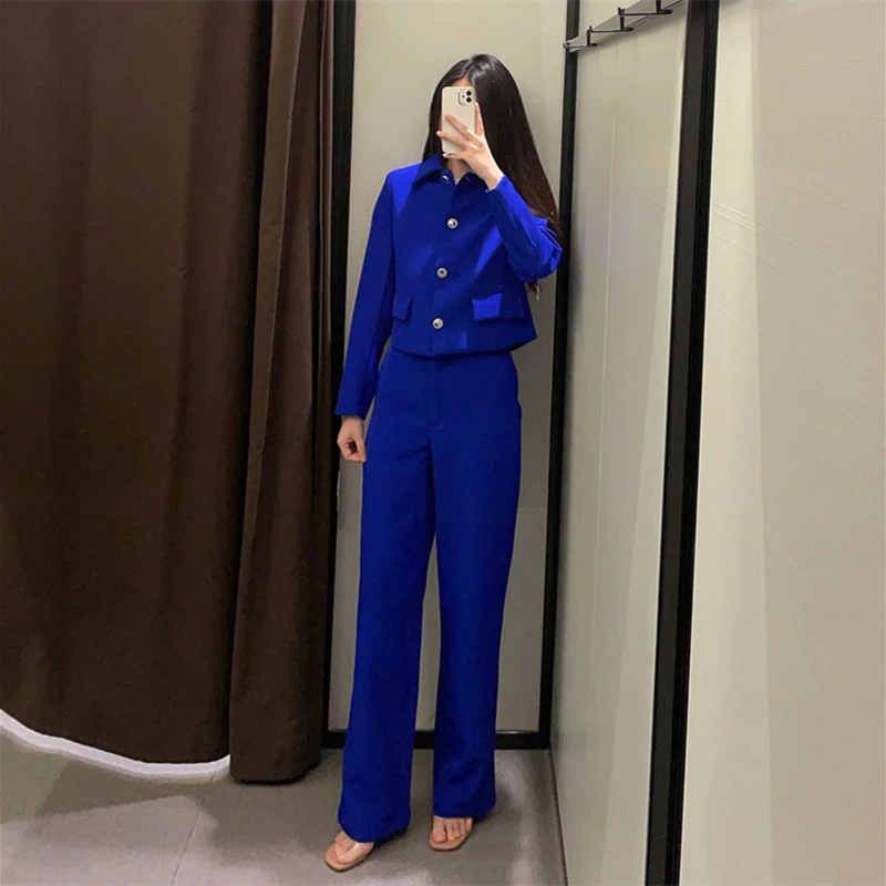 Autumn and winter women's new lapel long-sleeved single-breasted blazer high-waisted straight-leg pants casual blue suit
Autumn and winter women's new lapel long-sleeved single-breasted blazer high-waisted straight-leg pants casual blue suit
