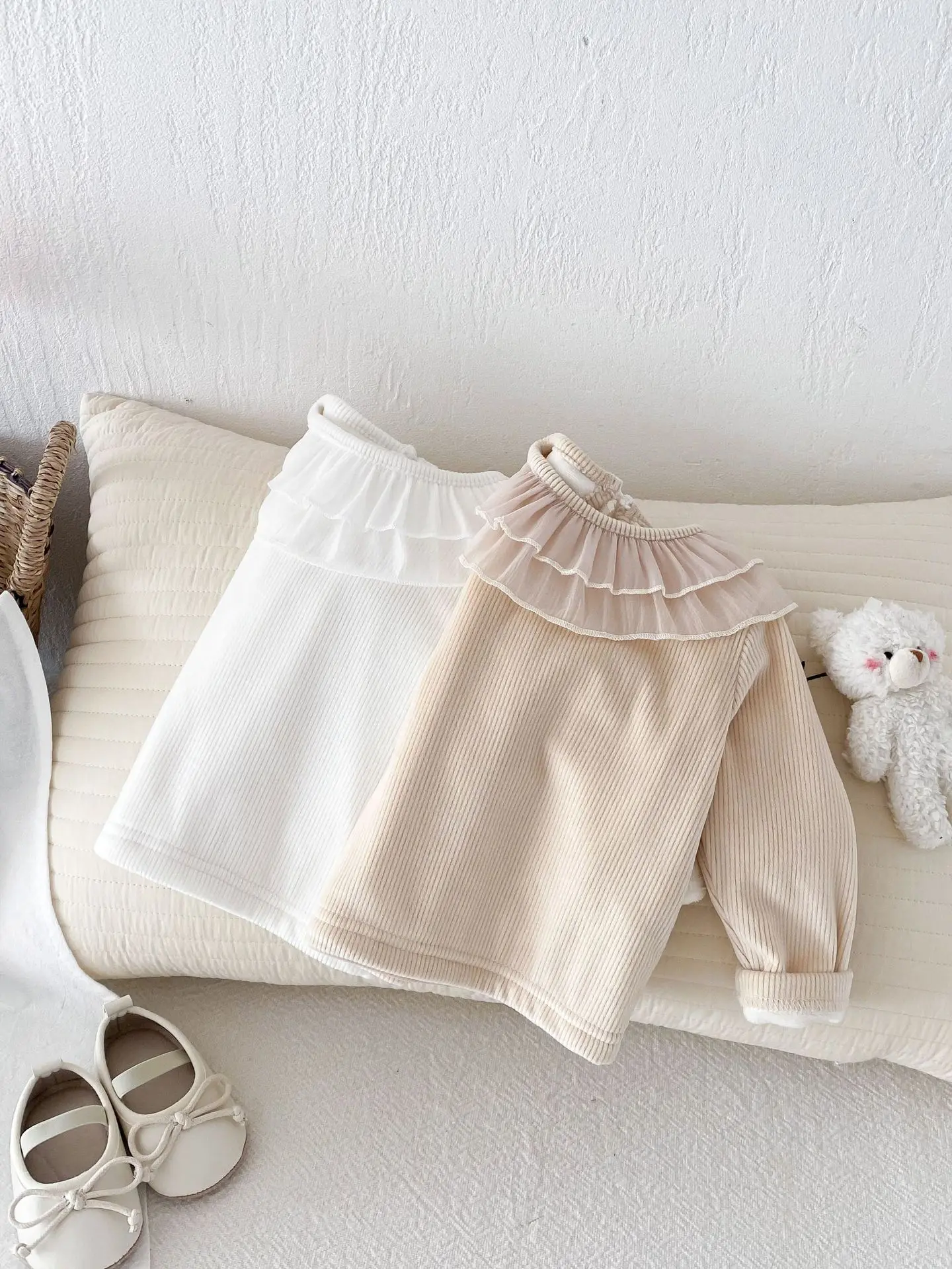 2025 Winter New Baby Girls Ruffle Collar Fleece Tees Infant Solid Bottoming Shirt Toddler Girls Plus Velvet Thick Warm Tops 15 S43f19d6e1b954c6cbf68d38ad667a65dv