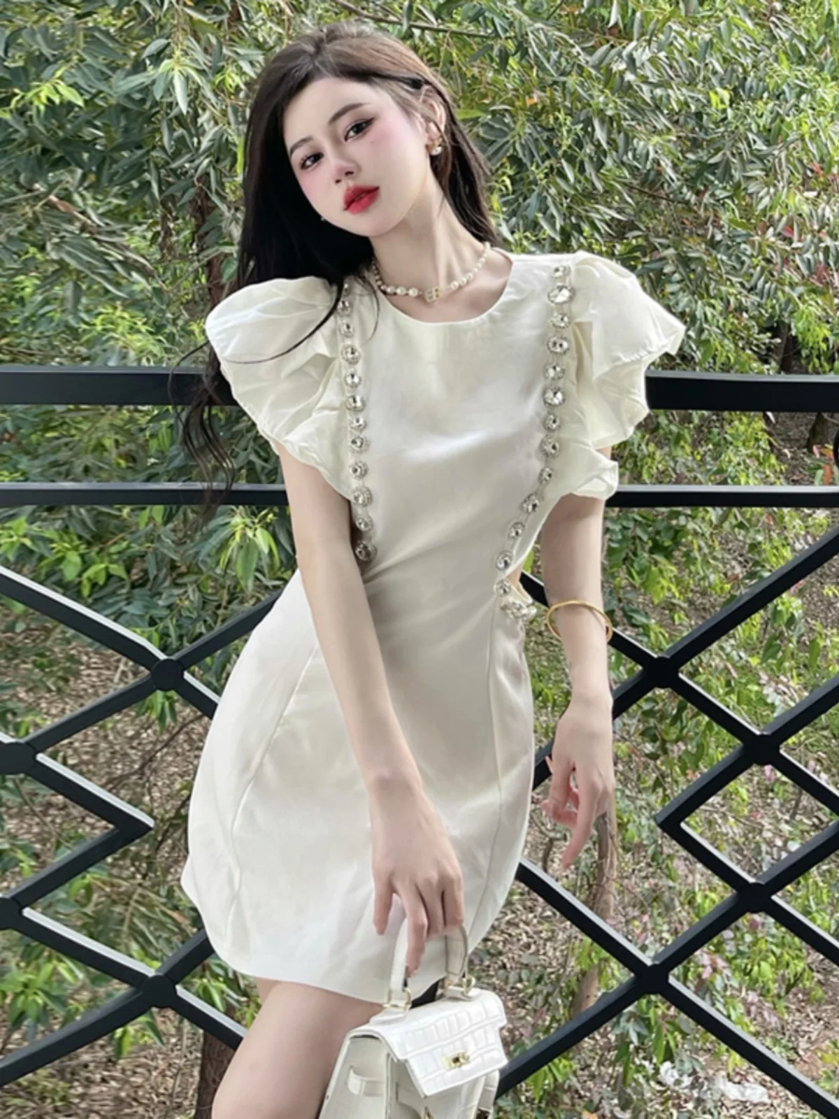 Женское ажурное платье Harajpoo с поясом, сексуальное облегающее платье-трапеция в гонконгском стиле с летающими рукавами, роскошное привлекательное облегающее платье в стиле ретро
Женское ажурное платье Harajpoo с поясом, сексуальное облегающее платье-трапеция в гонконгском стиле с летающими рукавами, роскошное привлекательное облегающее платье в стиле ретро