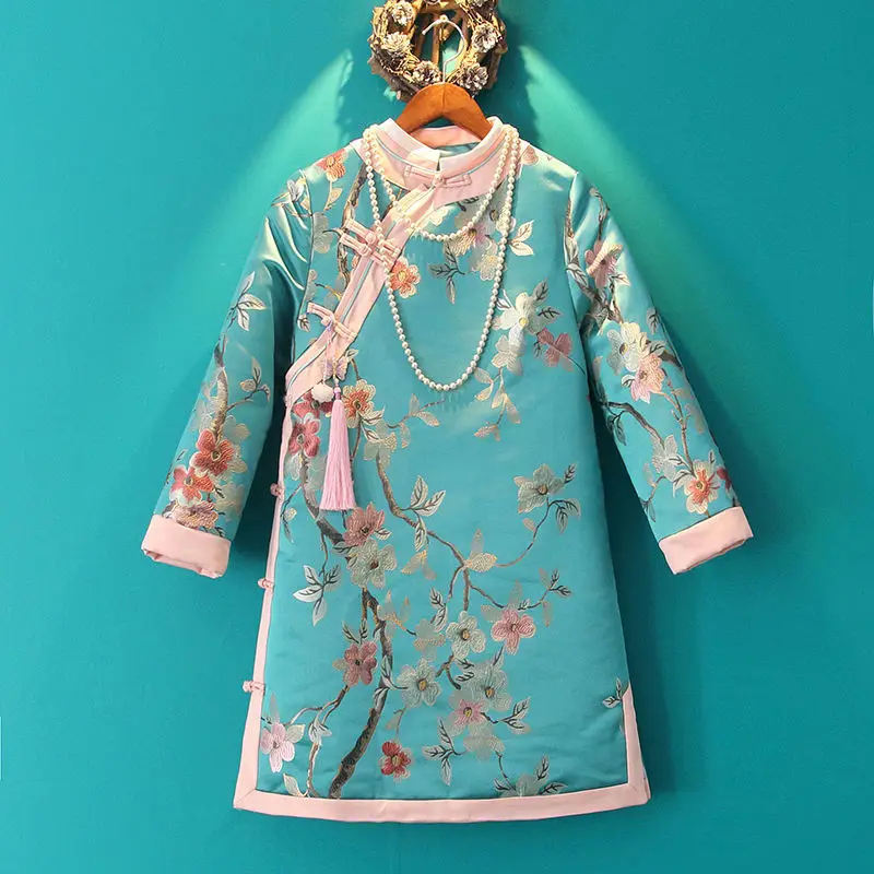 Winter Retro Jacquard Diagonal Padded Cotton Cheongsam Young Chinese Small Coat Skirt Literary Cotton Jacket Chinese Clothes
Winter Retro Jacquard Diagonal Padded Cotton Cheongsam Young Chinese Small Coat Skirt Literary Cotton Jacket Chinese Clothes