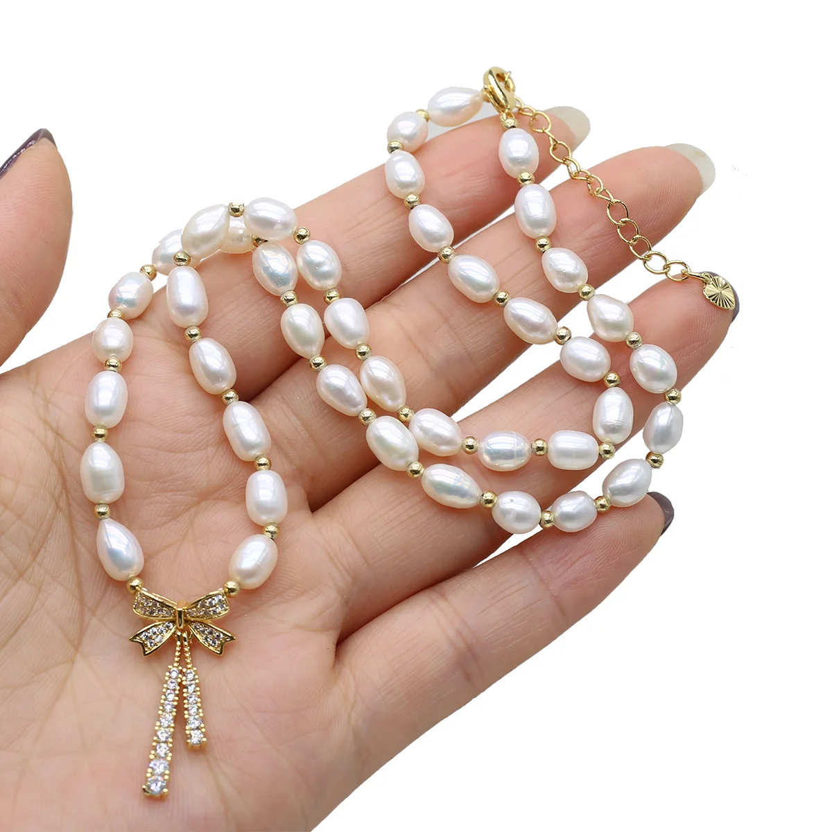 Pearl Necklace Stylish Simplicity 5-6mm Pearl Rice Beads Necklace for Women Wedding Bow Tie Pendant Necklace Fashion Jewelry
Pearl Necklace Stylish Simplicity 5-6mm Pearl Rice Beads Necklace for Women Wedding Bow Tie Pendant Necklace Fashion Jewelry