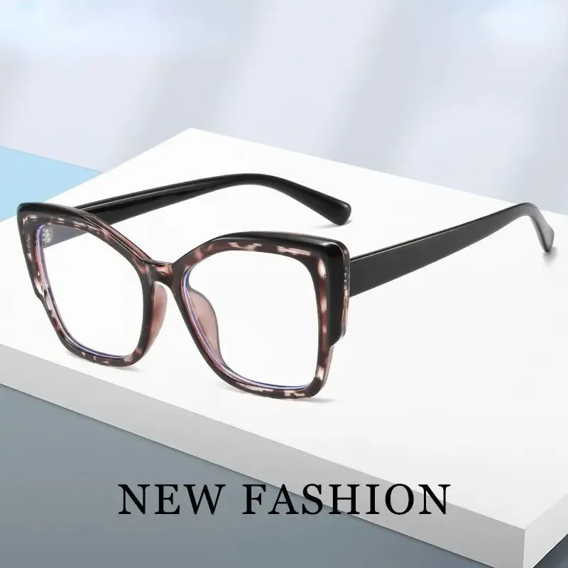 Retro Large Leopard Print Ligh Tweight Frame Plain Anti-blue Light Glasses with New TR90 Glasses Frame
Retro Large Leopard Print Ligh Tweight Frame Plain Anti-blue Light Glasses with New TR90 Glasses Frame