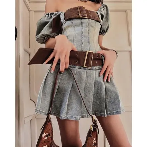 Dress Women Vintage Puff Sleeve Square Collar Pleated Skirt A-LINE MINI Dress Euro-America Style
Dress Women Vintage Puff Sleeve Square Collar Pleated Skirt A-LINE MINI Dress Euro-America Style