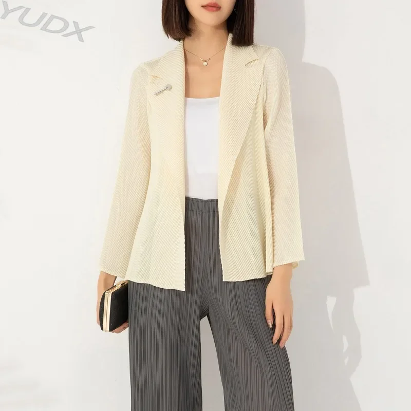 

YUDX Miyake Pleated Blazer Cardigan Women's Jacket 2023 Fall New Fashion Temperament Blazer Collar Loose Peplum Girls' Tops