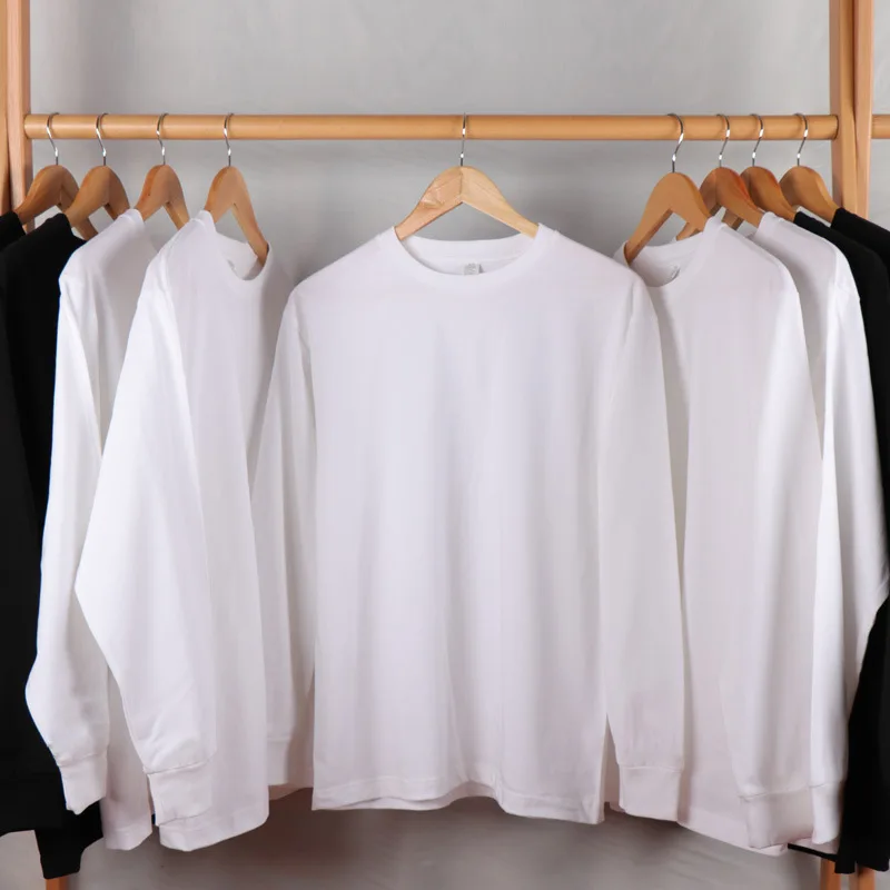 Spring and Autumn Casual Men's T-shirt Solid Color Loose Round Neck Long Sleeves Unisex Tees
Spring and Autumn Casual Men's T-shirt Solid Color Loose Round Neck Long Sleeves Unisex Tees