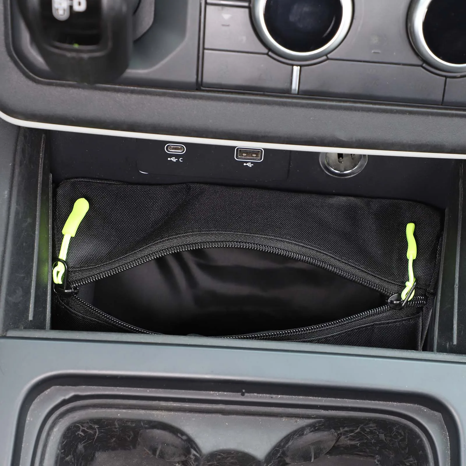 

For Land Rover Defender 90 110 130 2020 2021 2022 2023 2024 Oxford Cloth Black Car Central Control Storage Bag Car Accessories