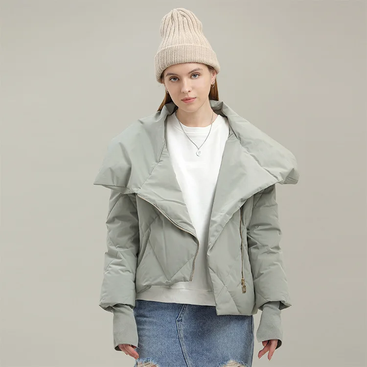 2022 Women's Winter Jacket Stitching Shoulder Sleeves Casual Solid Color Short Parka Women's Elegant Down Jacket
2022 Women's Winter Jacket Stitching Shoulder Sleeves Casual Solid Color Short Parka Women's Elegant Down Jacket