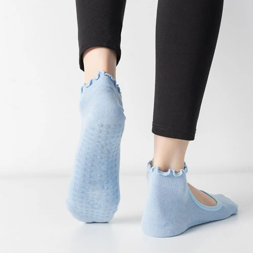 1 Pair Gymnastics Socks with Grip Ballet Socks Indoor Fitness Yoga Ballet Barre Socks
1 Pair Gymnastics Socks with Grip Ballet Socks Indoor Fitness Yoga Ballet Barre Socks