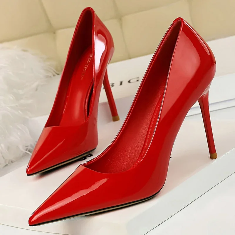 

Women 9.5cm High Heels Nude Pumps Glossy Leather Wedding Bridal Stiletto Sexy Heels Lady Office Party Red Shoes