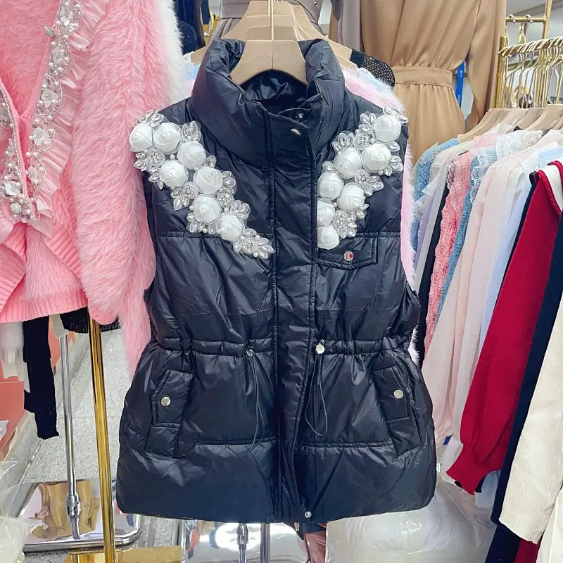 Autumn and Winter Women Vest 2023 New Sweet and Fashionable Standing Neck with Diamonds, 3D Flower Drawstring Thickened Girl
Autumn and Winter Women Vest 2023 New Sweet and Fashionable Standing Neck with Diamonds, 3D Flower Drawstring Thickened Girl