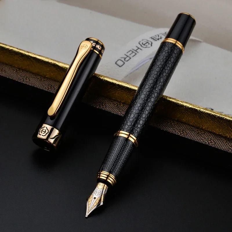 

Noble Black Fountain Pen 0.5mm Iridium Point Gold Clip Creative Metal Gift Pens for Business Office with A Gift Box