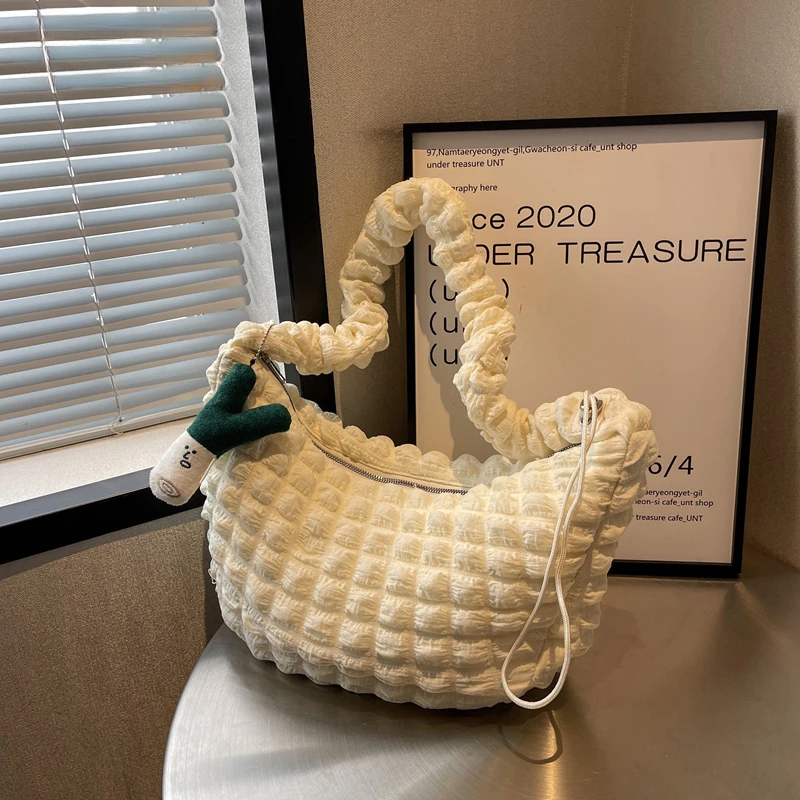 Высококачественная легкая большая сумка-тоут, сумка для подмышек, мягкая яркая женская сумка из хлопка в форме облака, мягкая Наплечная Сумка
Высококачественная легкая большая сумка-тоут, сумка для подмышек, мягкая яркая женская сумка из хлопка в форме облака, мягкая Наплечная Сумка