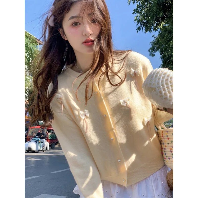 Real Shot ~ Spring New Korean Style Cute Youth-Looking Design Sense Three-Dimensional Bow Knitted Cardigan Sweater Rihgdss
Real Shot ~ Spring New Korean Style Cute Youth-Looking Design Sense Three-Dimensional Bow Knitted Cardigan Sweater Rihgdss