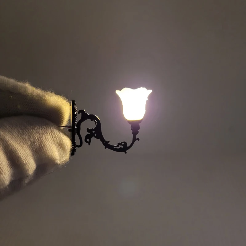 1/87 HO Scale Classic Wall Mount Gooseneck Lamps street Lamp Model Making Railroad Park Lamps Warm/cold White lights
1/87 HO Scale Classic Wall Mount Gooseneck Lamps street Lamp Model Making Railroad Park Lamps Warm/cold White lights