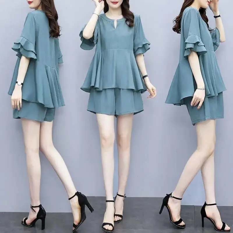 Женский комплект из 2 предметов, Модный повседневный костюм с шортами, рубашка с коротким рукавом, черный костюм из двух предметов, Q10, 2024 
Женский комплект из 2 предметов, Модный повседневный костюм с шортами, рубашка с коротким рукавом, черный костюм из двух предметов, Q10, 2024