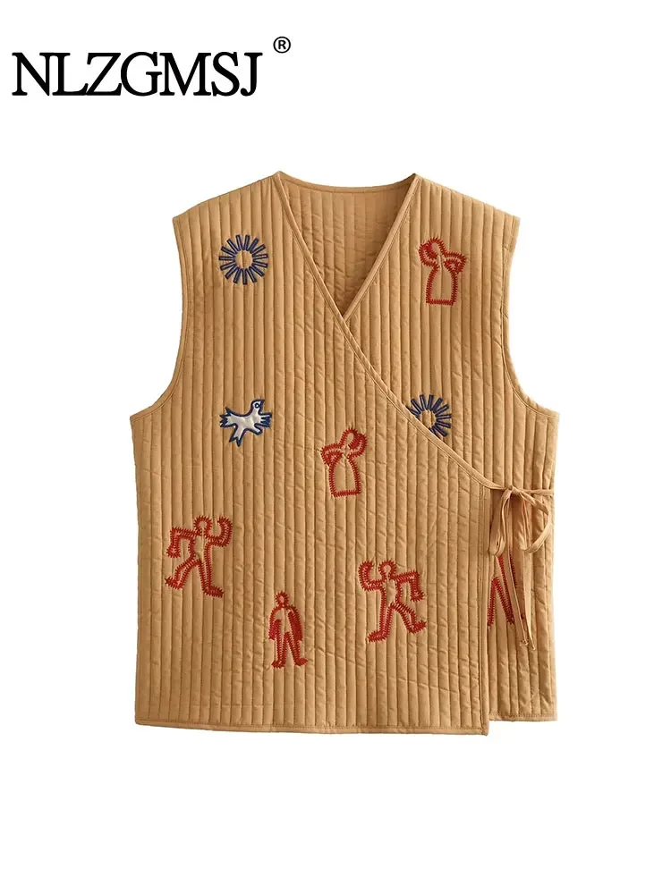 Nlzgmsj TRAF Female Embroidered Quilted Vest Vintage Wrap Ties Warm Vests 2023 Autumn Winter Womens Casual V-neck Jacket
Nlzgmsj TRAF Female Embroidered Quilted Vest Vintage Wrap Ties Warm Vests 2023 Autumn Winter Womens Casual V-neck Jacket