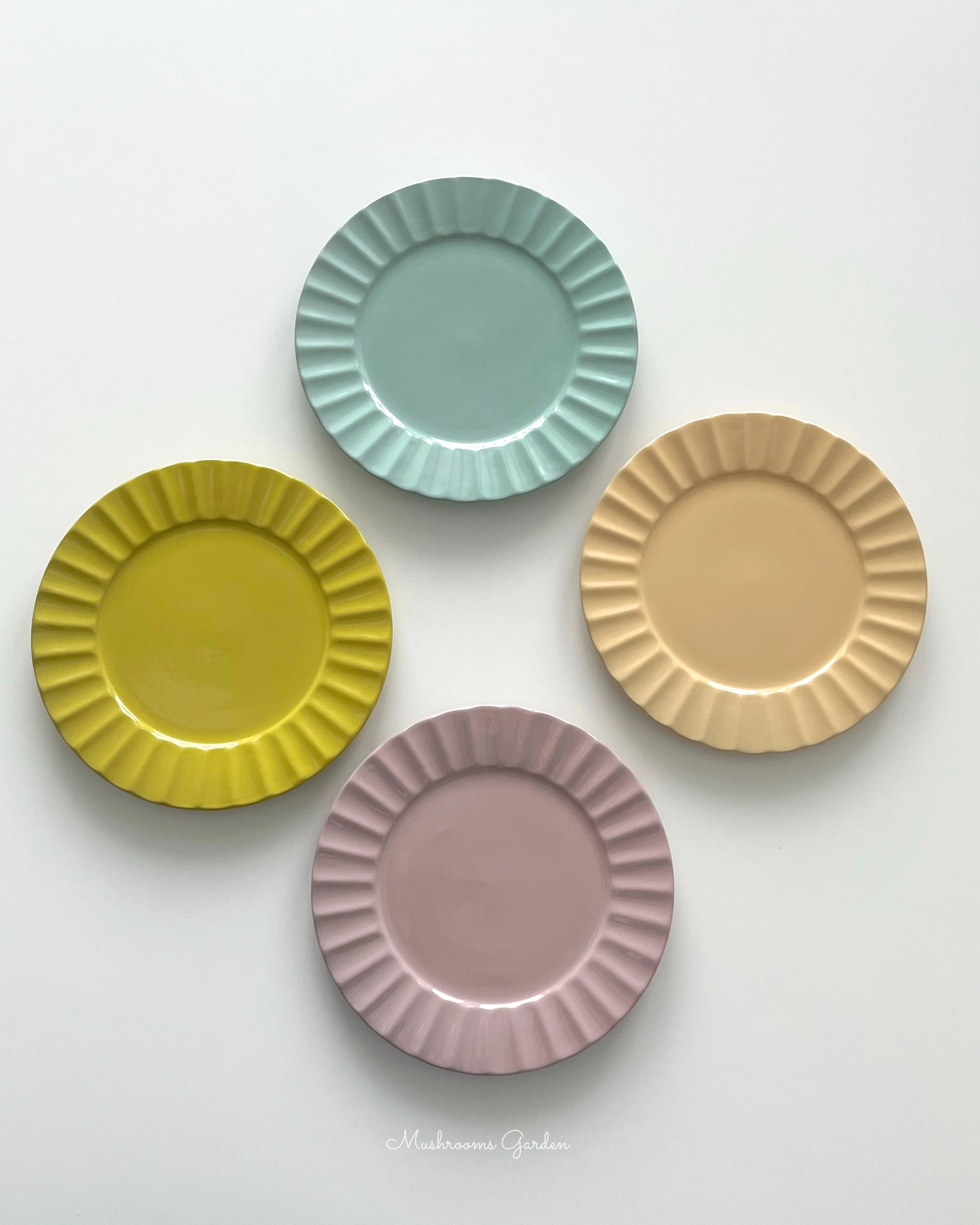 Mushrooms Garden Korean Solid Color Macron Color Glaze Ceramic Dessert Plate Household Fruit Plate 7.7 Inches
Mushrooms Garden Korean Solid Color Macron Color Glaze Ceramic Dessert Plate Household Fruit Plate 7.7 Inches