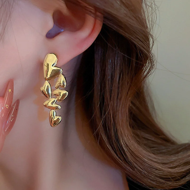 CAOSHI Fashion Sweet Women Heart Earrings Female Wedding Party Accessories Metal Gold Color Jewelry for Engagement Ceremony
CAOSHI Fashion Sweet Women Heart Earrings Female Wedding Party Accessories Metal Gold Color Jewelry for Engagement Ceremony