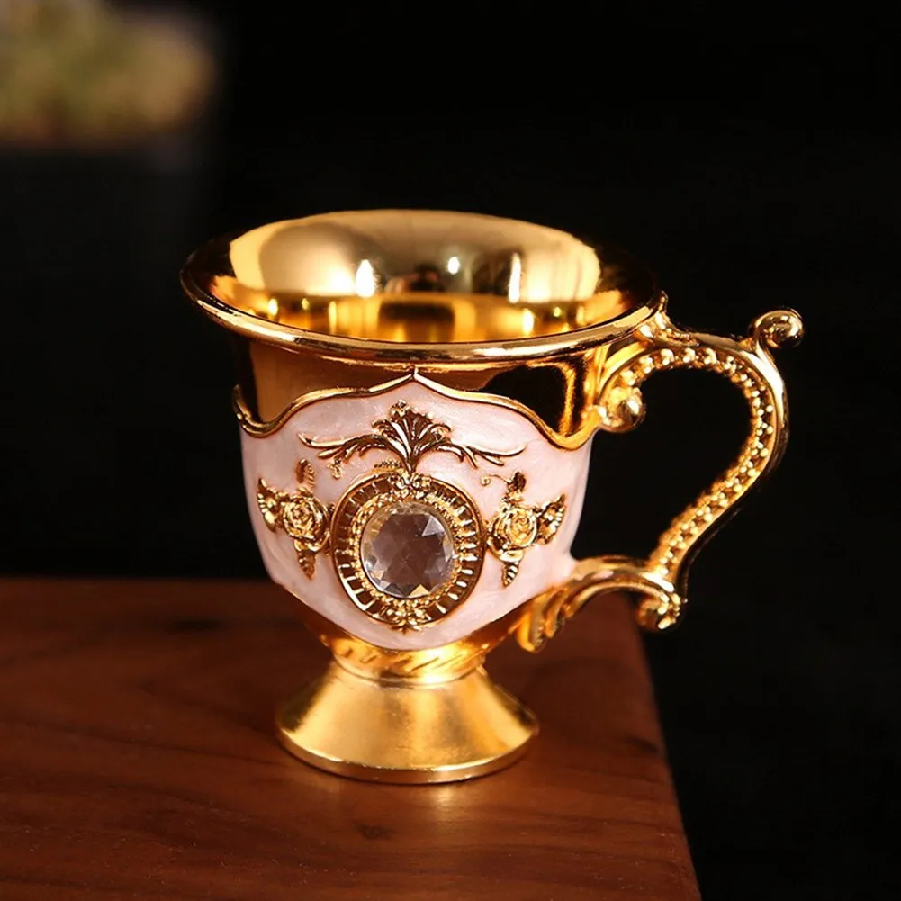 European Style Retro Liquor Glass Metal Craft Gift Tea Cup Red Liquor Wine Spirits Cups Mini Wedding Chalices Drinkware Decorati
European Style Retro Liquor Glass Metal Craft Gift Tea Cup Red Liquor Wine Spirits Cups Mini Wedding Chalices Drinkware Decorati