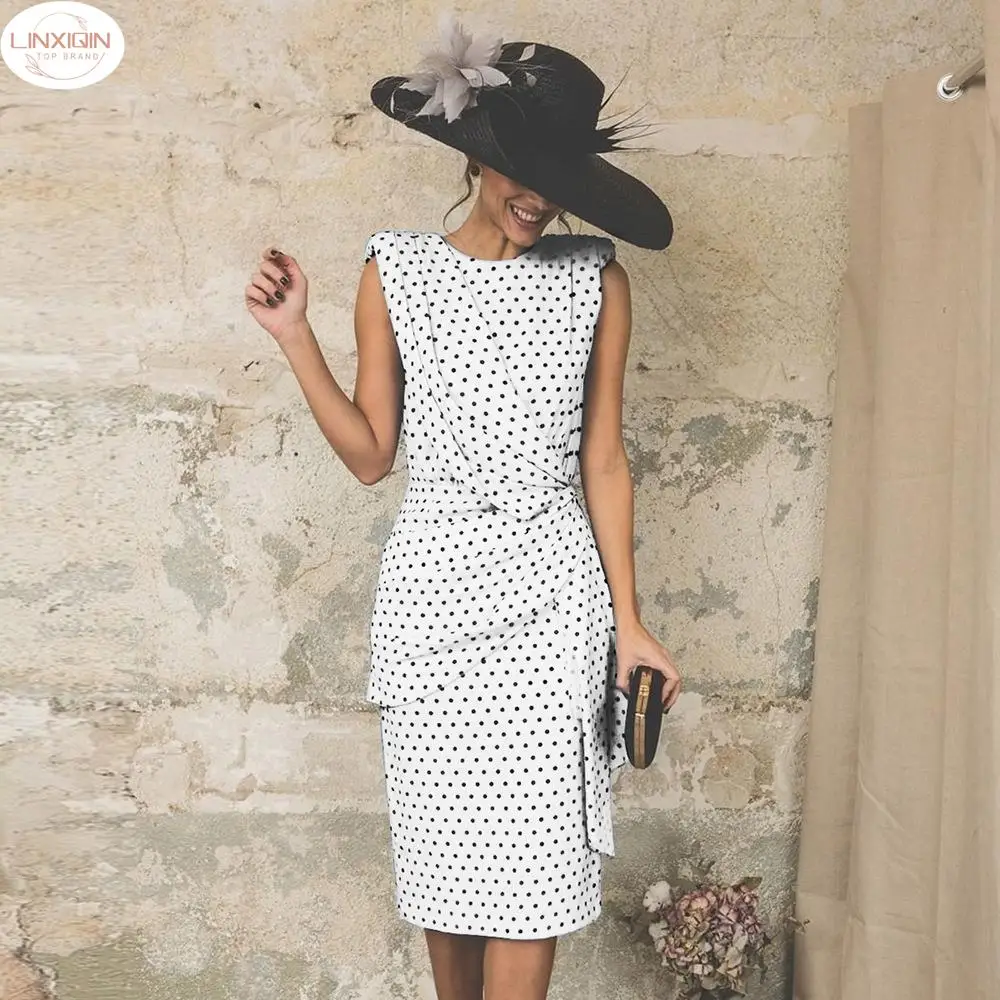 New Party Elegant Women's Summer Dress Polka Dot Pleated Sleeveless Bodycon Sexy Floral Midi Dress Backless Casual Slim Dress
New Party Elegant Women's Summer Dress Polka Dot Pleated Sleeveless Bodycon Sexy Floral Midi Dress Backless Casual Slim Dress