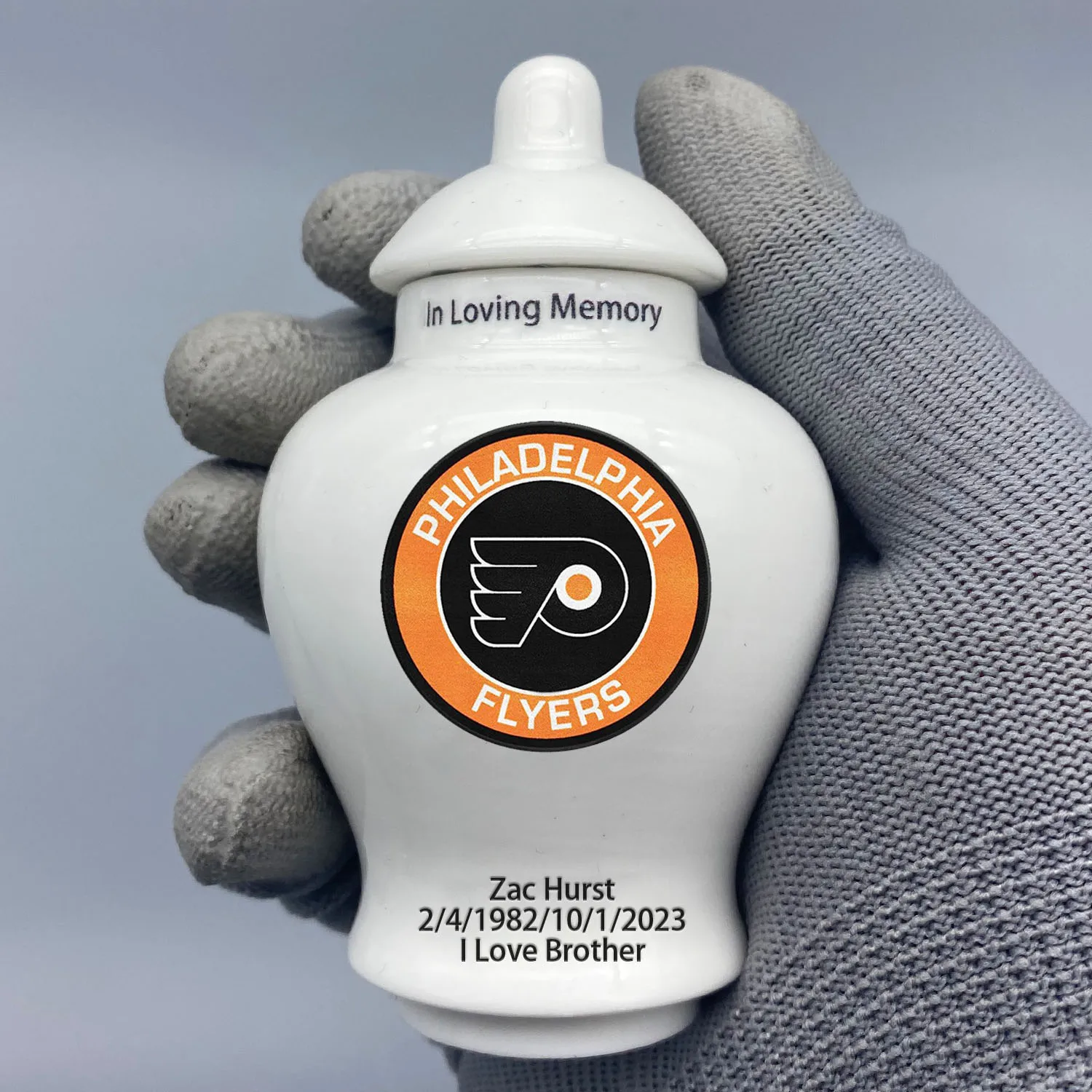 

Mini Urn for Philadelphia Flyers-themed Logo Custom Urn.Send me the name/date you want to appear on the urn by Remarks Message