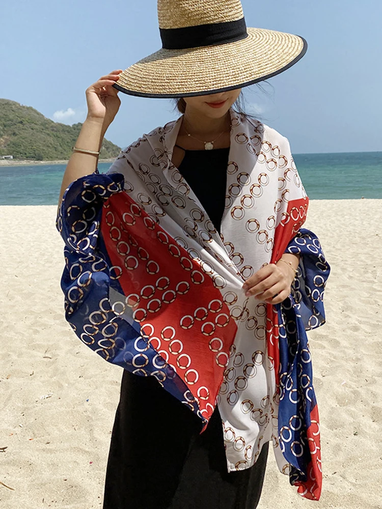 Шифоновый женский пляжный шелковый шарф с роскошным принтом, накидка, шали, Женская Повседневная тонкая дорожная Солнцезащитная бандана, Женский хиджаб Bufanda, палантины
Шифоновый женский пляжный шелковый шарф с роскошным принтом, накидка, шали, Женская Повседневная тонкая дорожная Солнцезащитная бандана, Женский хиджаб Bufanda, палантины