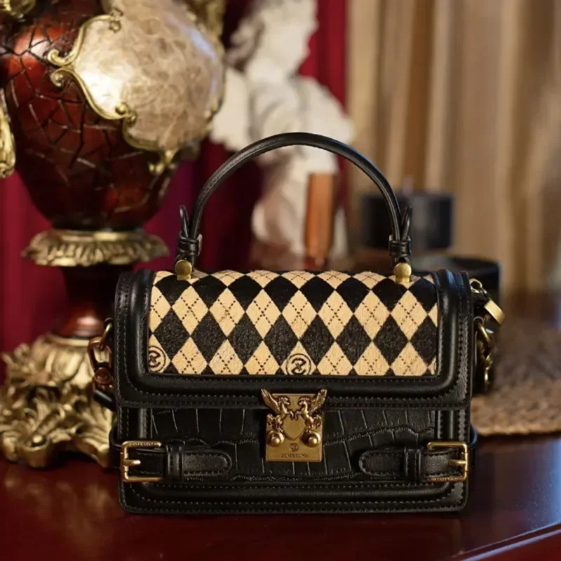 Light Luxury Leather Horse Hair Women's Handbag 2023 New Leather High Quality Portable Small Square Bag Single Shoulder Satchels
Light Luxury Leather Horse Hair Women's Handbag 2023 New Leather High Quality Portable Small Square Bag Single Shoulder Satchels