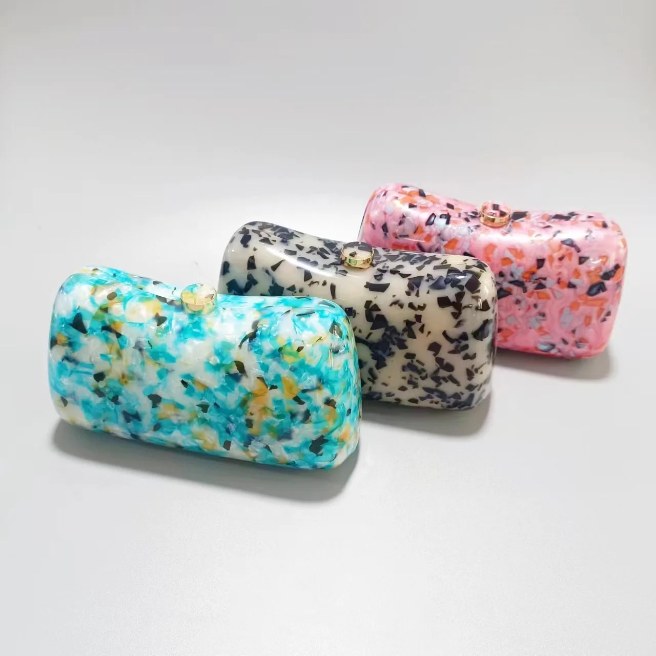 Luxury Designer Handbags Wallet Blue Pattern Acrylic Evening Bag Retro Lady Dinner Bag Trendy Party Box Cute Chains Clutch Purse
Luxury Designer Handbags Wallet Blue Pattern Acrylic Evening Bag Retro Lady Dinner Bag Trendy Party Box Cute Chains Clutch Purse