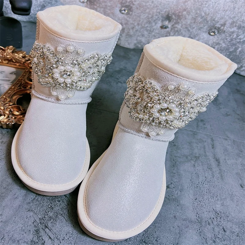 Pearl rhinestones hand custom fur one-piece boots tassel winter plus fleece warm boots women's large size 35-44
Pearl rhinestones hand custom fur one-piece boots tassel winter plus fleece warm boots women's large size 35-44