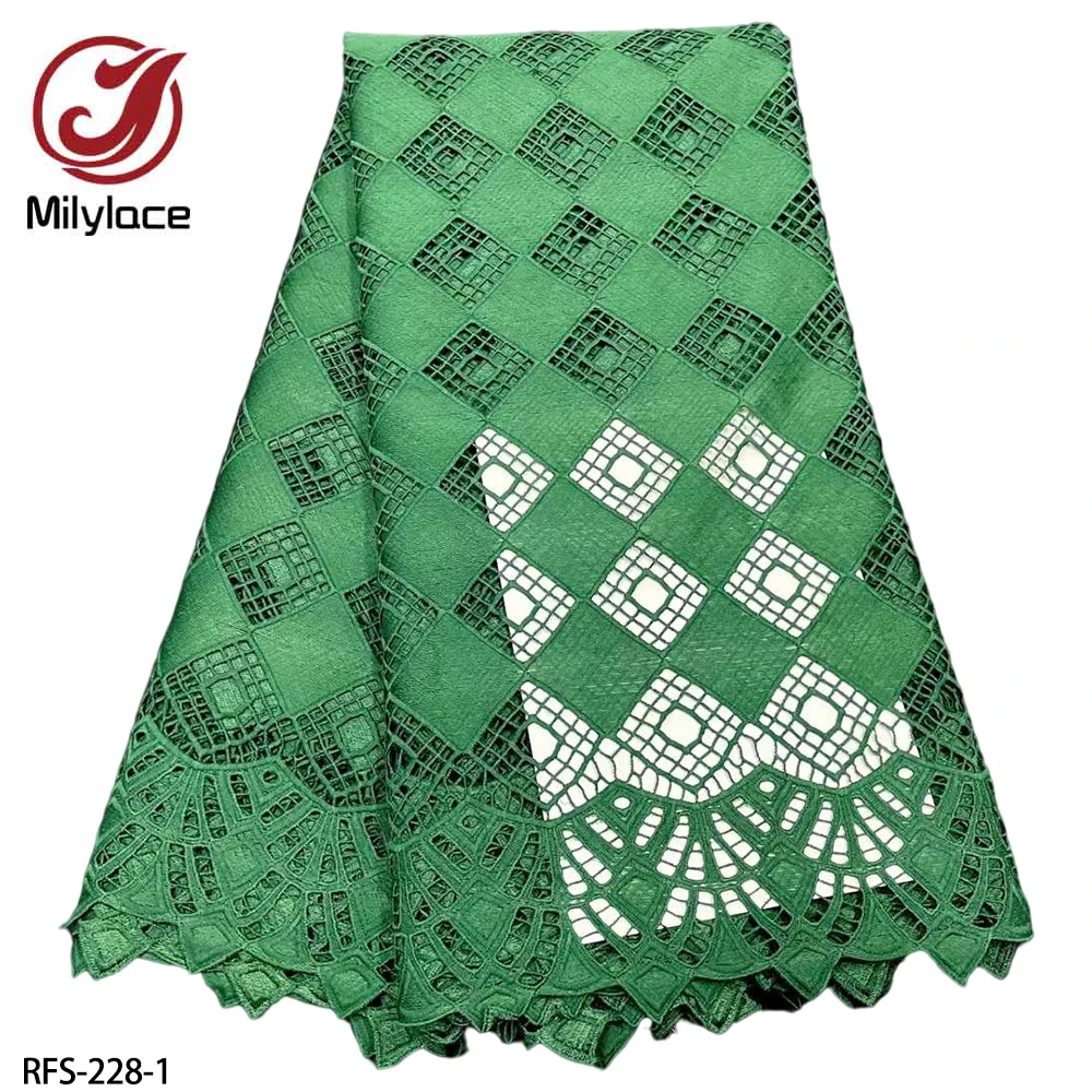 Hot Sale Africa Lace Fabric Guipure Lace Fabric Cord Lace Fabric with Water Soluble Lace Fabric for Wedding Dress RFS-228
Hot Sale Africa Lace Fabric Guipure Lace Fabric Cord Lace Fabric with Water Soluble Lace Fabric for Wedding Dress RFS-228