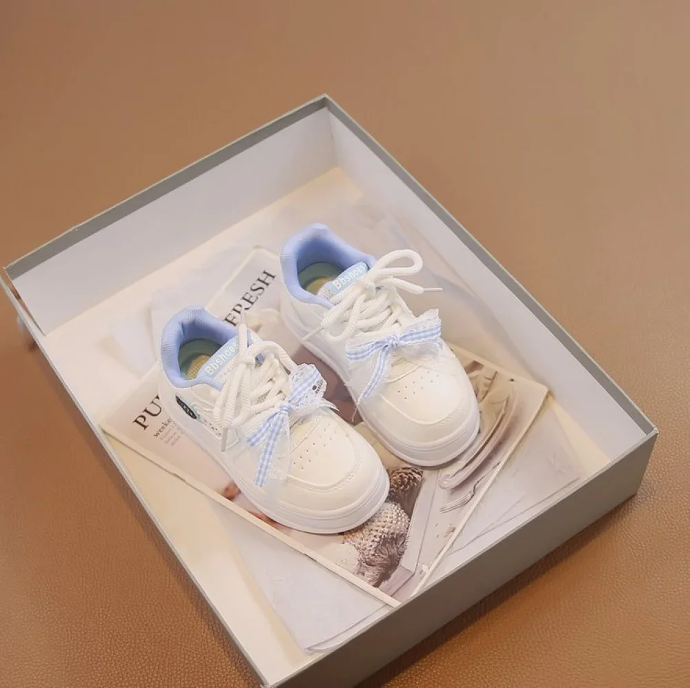 أحذية رياضية للفتيات المراهقات على الطراز الكوري، موضة عصرية من الجلد الصناعي، أحذية رياضية للأطفال مضادة للانزلاق وقابلة للتنفس. أحذية رياضية للفتيات المراهقات على الطراز الكوري، موضة عصرية من الجلد الصناعي، أحذية رياضية للأطفال مضادة للانزلاق وقابلة للتنفس.