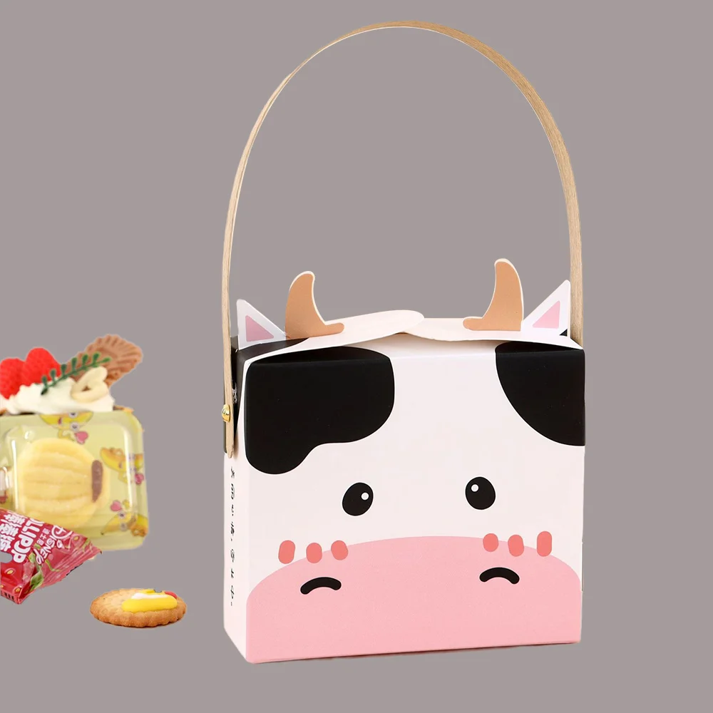 

12pcs Farm Cow Birthday Party Candy Box with Handle for Boys Girl Cardboard Boxes Goody Cookies Containers Party Favor