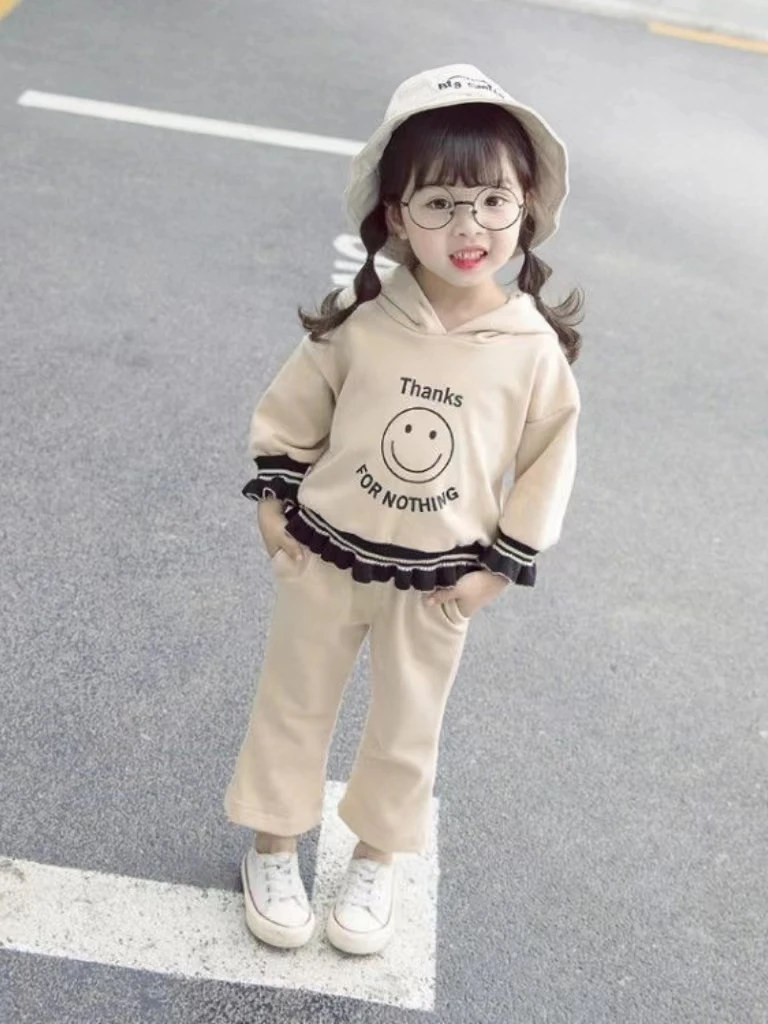 Костюм спортивный детский с длинным рукавом и капюшоном, на осень
Костюм спортивный детский с длинным рукавом и капюшоном, на осень