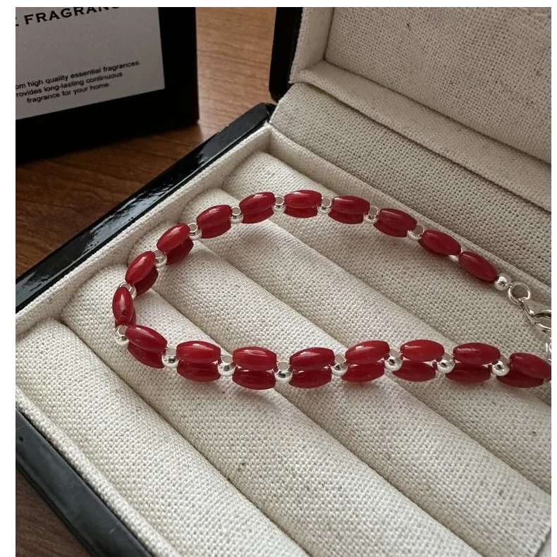 Новый год, красный женский браслет из серебра S925 пробы с французским Ретро нишевым дизайном, минималистичные украшения CHN388 
Новый год, красный женский браслет из серебра S925 пробы с французским Ретро нишевым дизайном, минималистичные украшения CHN388