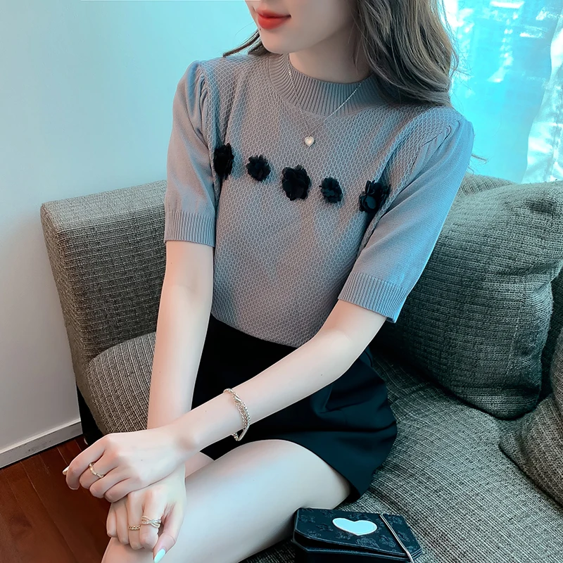 

Crewneck Bubble Short-sleeved Stylike Three-dimensional Flower Top Knitted Shirt T-shirt White Short Sweater for Women