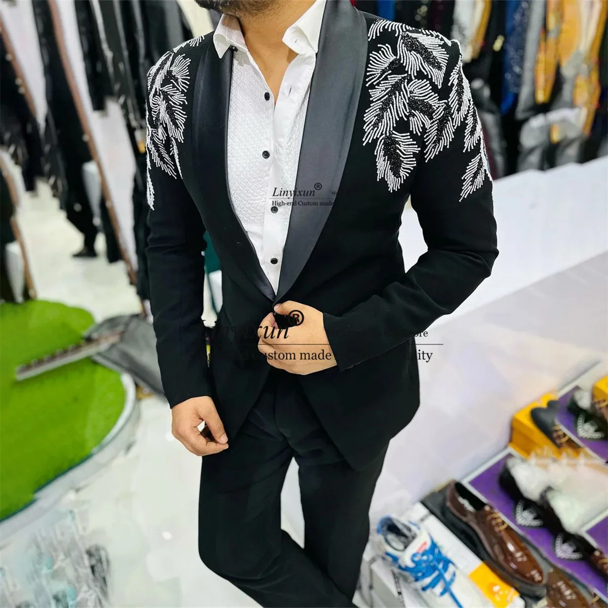 

Luxury Beaded Men Suits Glitter Crystals Wedding Groom Tuxedo 2 Pieces Sets Dinner Male Prom Party Blazer Slim Trajes De Hombre