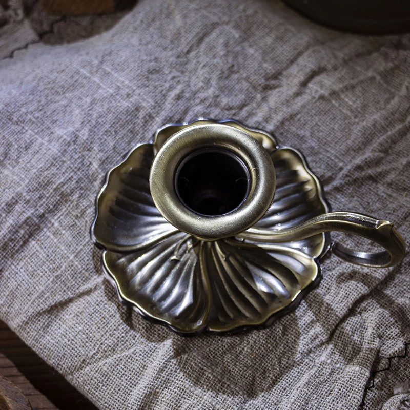 AhunderJiaz-European Style Antique Copper Candlestick, Candle Dinner Atmosphere Crafts, Table Decoration, Photography Props
AhunderJiaz-European Style Antique Copper Candlestick, Candle Dinner Atmosphere Crafts, Table Decoration, Photography Props