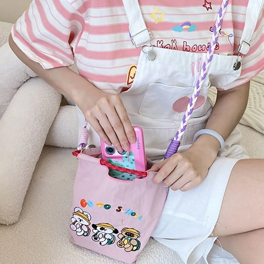 Nylon Ball Chain Embroidery Canvas Bag Versatile Rabbit Printed Mini Handbag Crossbody Bag Storage Bag Makeup Bag Travel
Nylon Ball Chain Embroidery Canvas Bag Versatile Rabbit Printed Mini Handbag Crossbody Bag Storage Bag Makeup Bag Travel