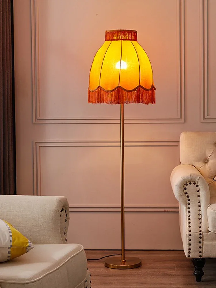 French Retro Royal Court Tassel Living Room Floor Lamp American Study and Bedroom Bedside Lamp
French Retro Royal Court Tassel Living Room Floor Lamp American Study and Bedroom Bedside Lamp