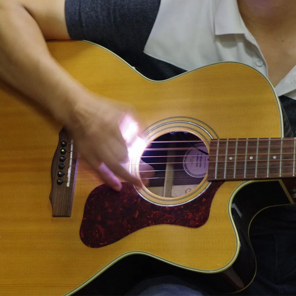 Guitar LED Pick LED Guitar Pick 1 Piece Guitar LED Pick Shining Luminous Non-slip Colored Light Guitar Picks Plectrum
Guitar LED Pick LED Guitar Pick 1 Piece Guitar LED Pick Shining Luminous Non-slip Colored Light Guitar Picks Plectrum