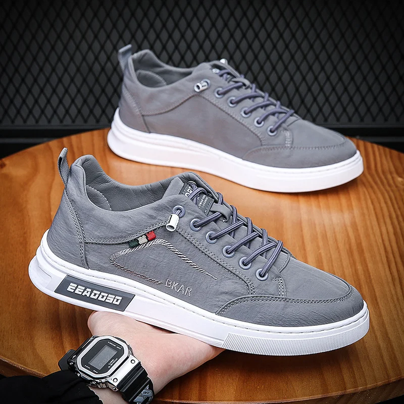 2023 Summer New Umbrella Cloth Breathable Men's Shoes Trend Versatile Ice Silk Casual Shoes Men's Board Shoes
2023 Summer New Umbrella Cloth Breathable Men's Shoes Trend Versatile Ice Silk Casual Shoes Men's Board Shoes