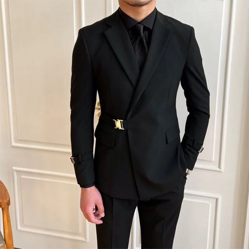 Men's slim fit Korean version of ins fashionable ruffian handsome high-grade casual suit top Metal Side Buckle Solid Blazer
Men's slim fit Korean version of ins fashionable ruffian handsome high-grade casual suit top Metal Side Buckle Solid Blazer
