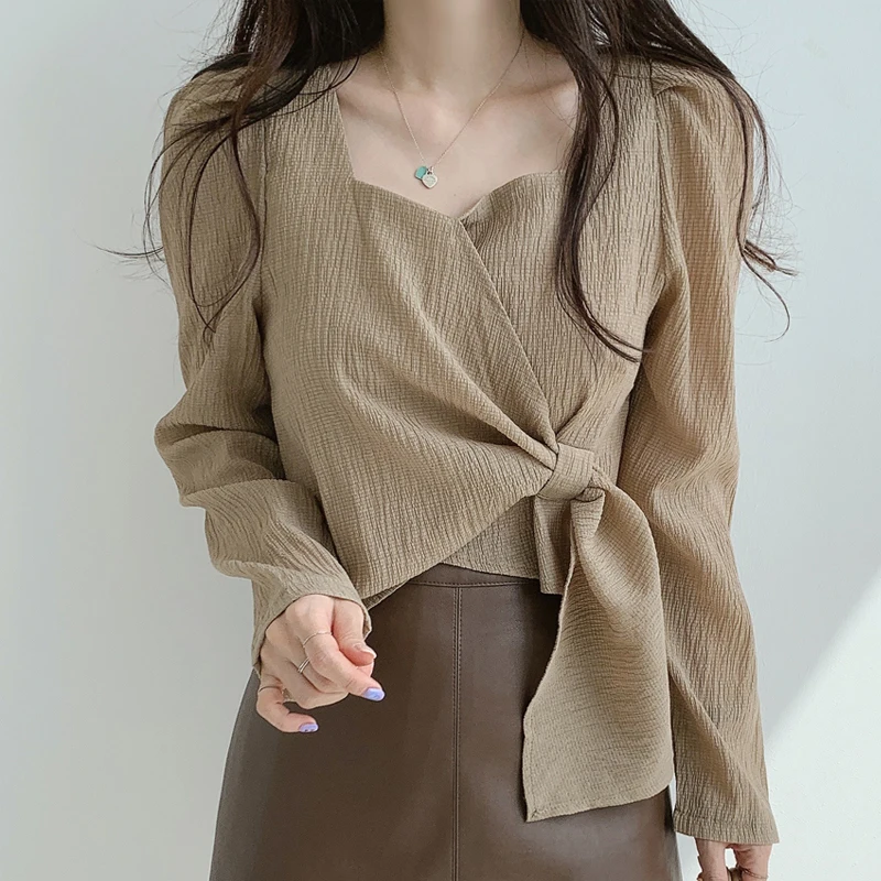 

Spring and Autumn Top Design Sense Niche 2022 Korean Style Square Collar Shirt Bubble Long Sleeve Lace up Slimming Temperament S