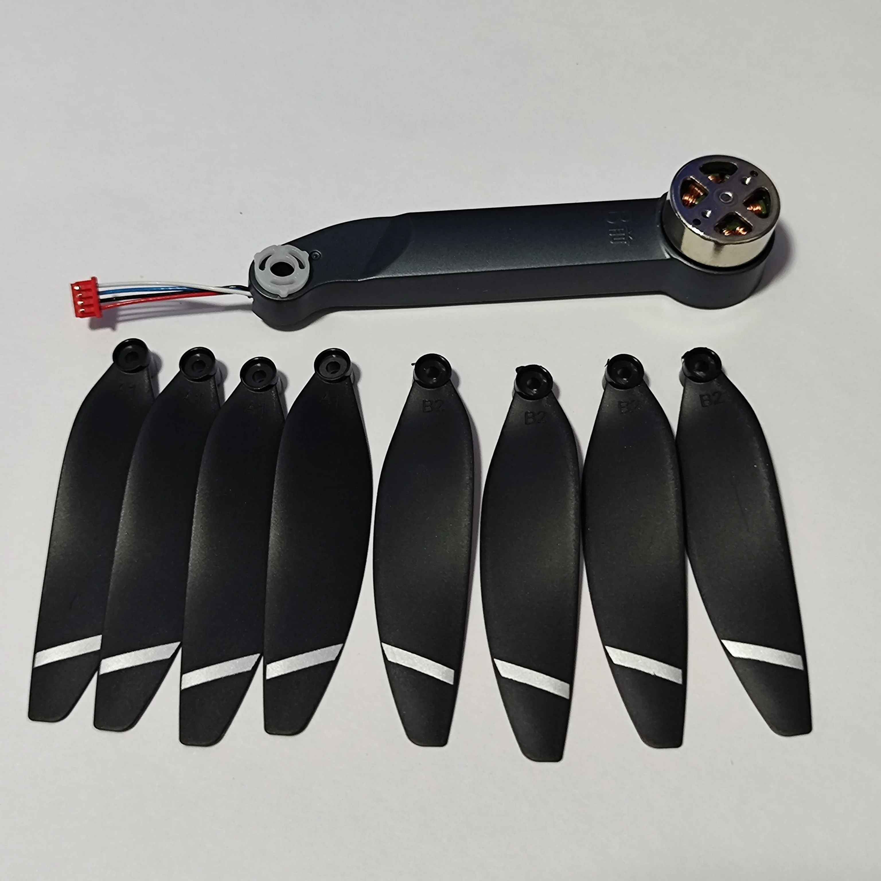 AB Blade CW CCW Propeller 8PCS + Front Right Motor Arm B for S136 Brushless GPS Drone Spare Parts
AB Blade CW CCW Propeller 8PCS + Front Right Motor Arm B for S136 Brushless GPS Drone Spare Parts