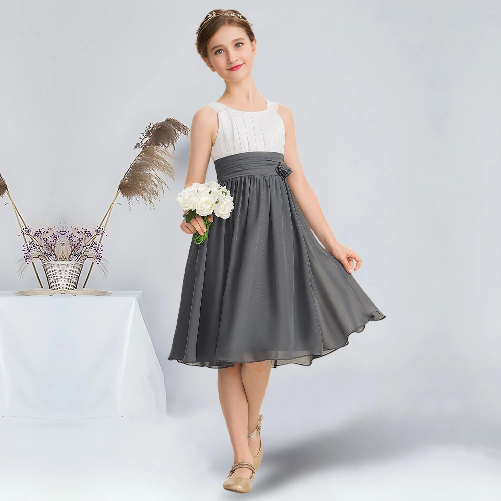 

A-line Scoop Knee-Length Chiffon Junior Bridesmaid Dress Party For Teens With Flower Steel Grey Flower Girl Dress for Wedding