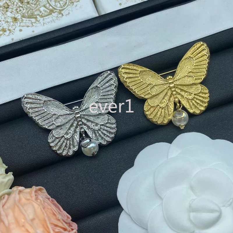 2024 модная классическая декоративная брошь в виде бабочки с искусственным жемчугом
2024 модная классическая декоративная брошь в виде бабочки с искусственным жемчугом