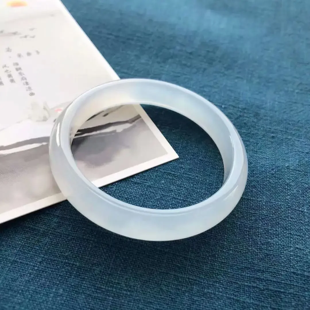 Чистый натуральный бутик высокий ледяной серый белый халцедон Агат нефритовый браслет бутик HandRing браслеты женские изысканные ювелирные изделия 
Чистый натуральный бутик высокий ледяной серый белый халцедон Агат нефритовый браслет бутик HandRing браслеты женские изысканные ювелирные изделия