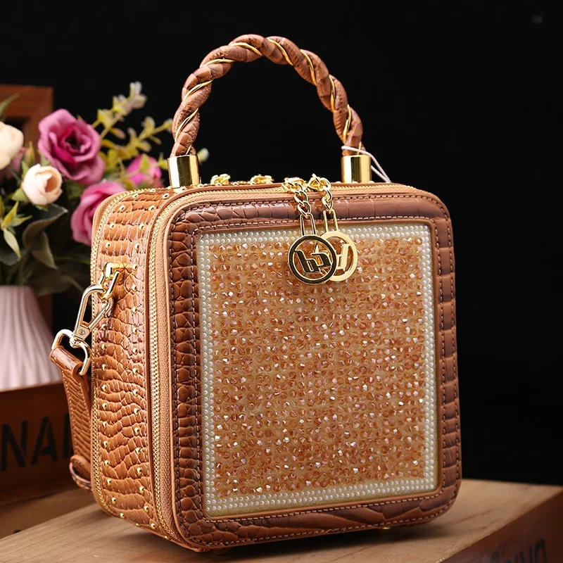 

Woman Shoulder Bag Diamond Luxury Women Crossbody Handbag New Messenger Y2k Female Fashion Composite Cowhide Clutche Retro