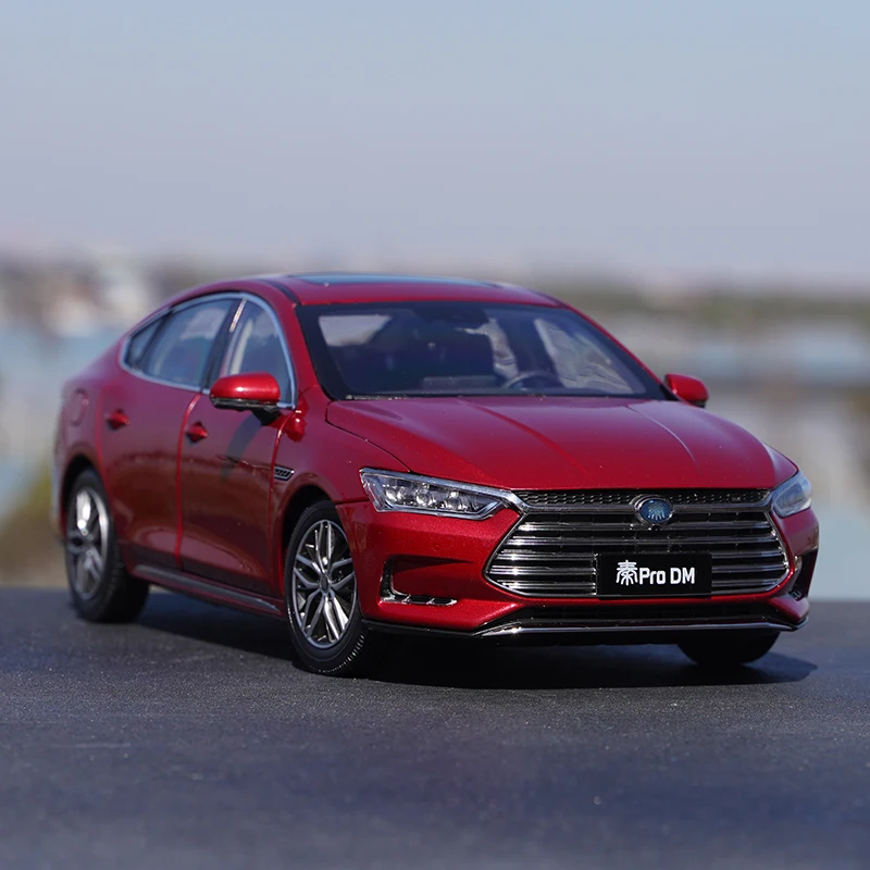 Diecast 1:18 Scale BYD Qin Pro DM 2019 Alloy Car Model Ornaments Souvenir Display Vehicle Toys Gift Decoration Show Collectible
Diecast 1:18 Scale BYD Qin Pro DM 2019 Alloy Car Model Ornaments Souvenir Display Vehicle Toys Gift Decoration Show Collectible