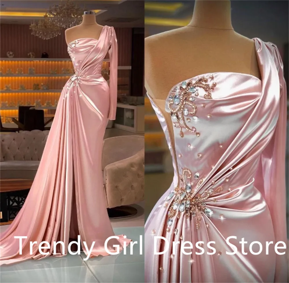 

Розовые Выпускные платья на одно плечо, блестящие вечерние платья с бисером и юбкой-годе, с высоким разрезом, изготовленные на заказ атласные платья с рюшами
